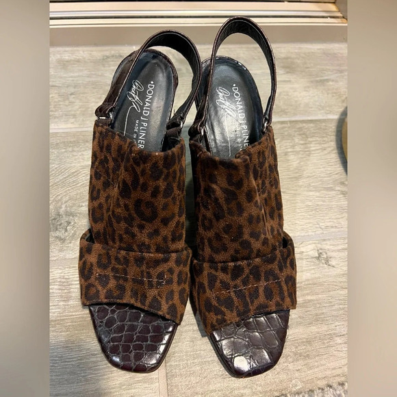 Donald J Pliner brown sling back heels, brown animal print, size 9 N - Picture 1 of 10